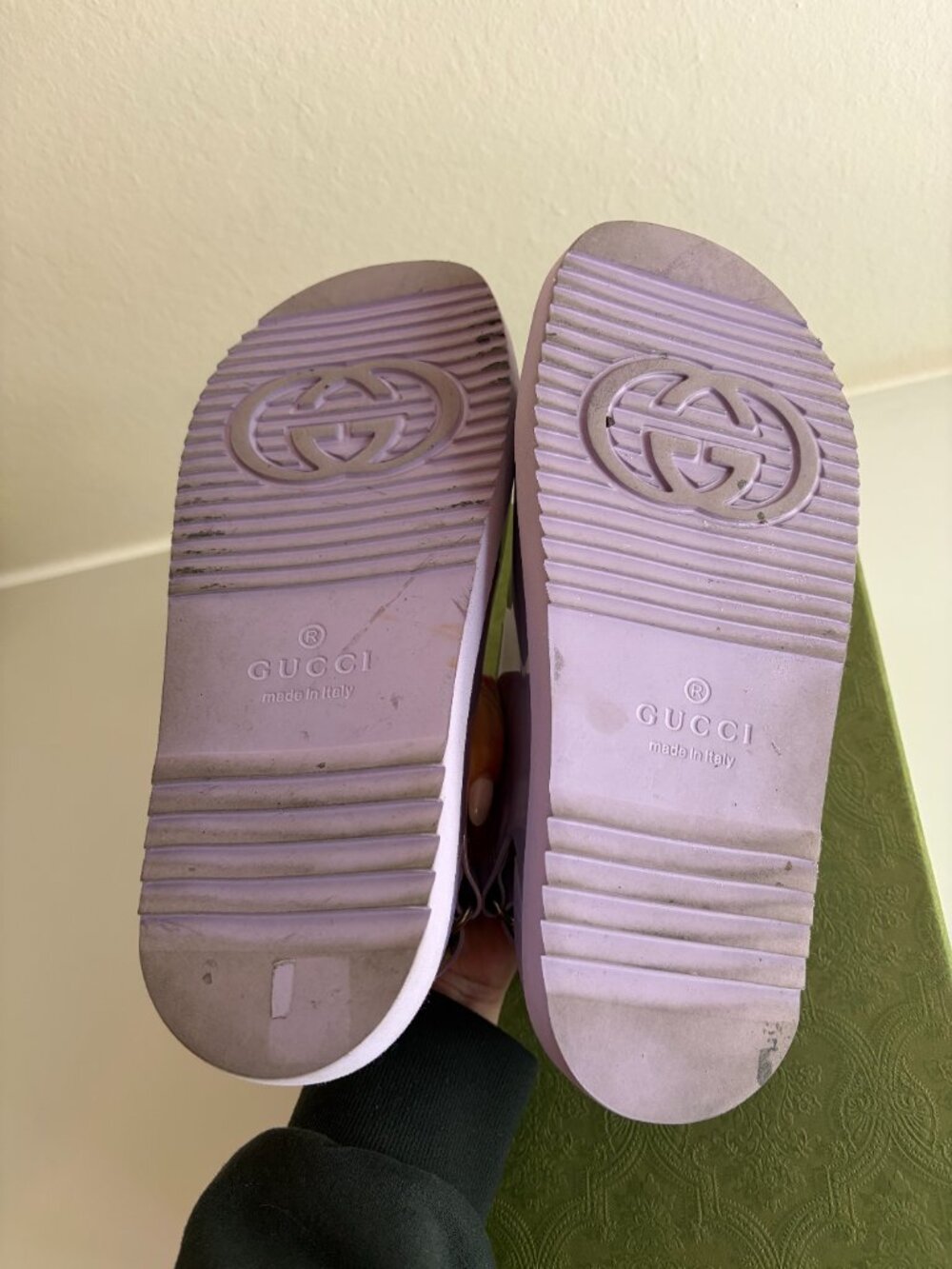 GUCCI lilac rubber 2021 ISLA DOUBLE STRAP Sandals Shoes 39 - Picture 6 of 9